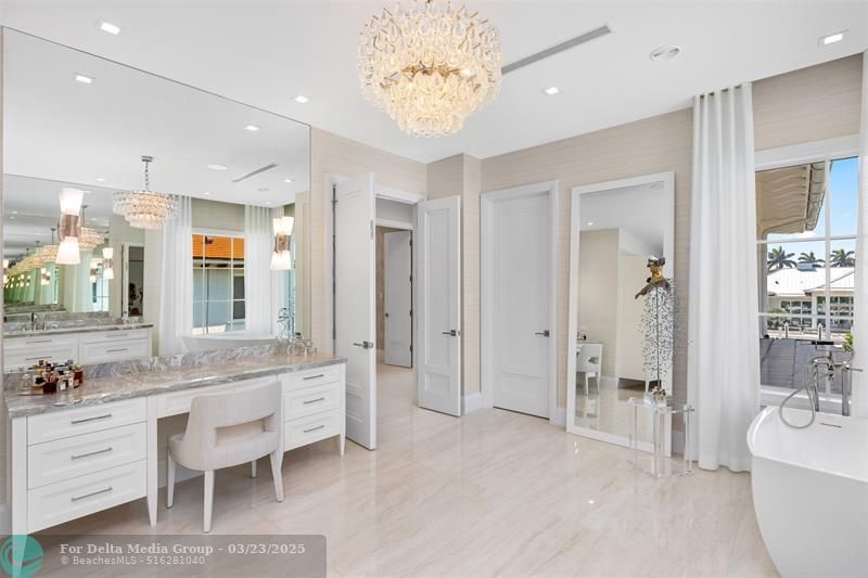 2520 Del Lago Dr, Fort Lauderdale, FL 33316 Photo