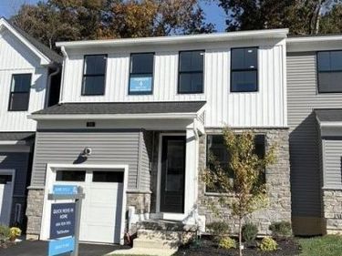 42 GRAYSON LANE, DOWNINGTOWN, PA 19335