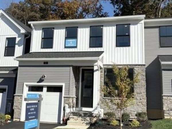 42 GRAYSON LANE, DOWNINGTOWN, PA 19335