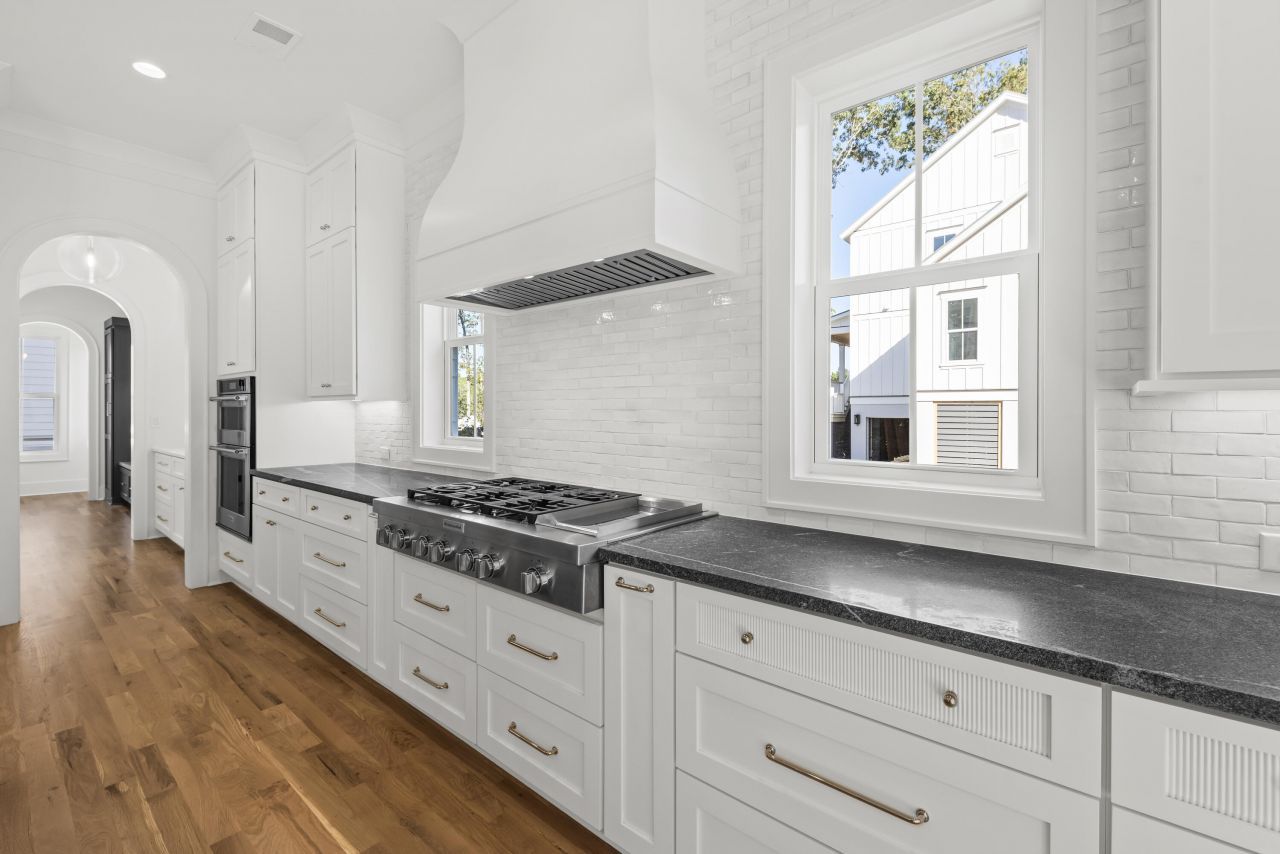 3893 Summerton Street Photo 17