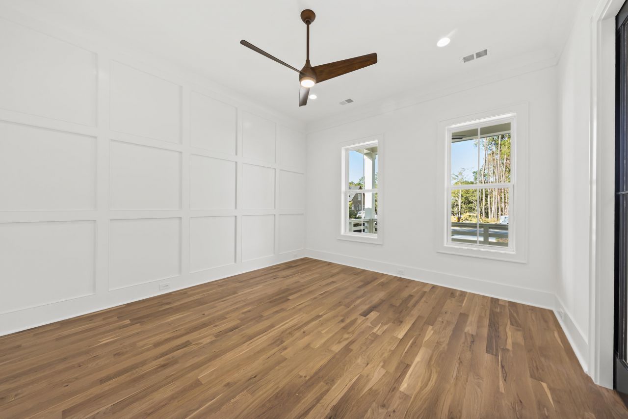 3893 Summerton Street Photo 6