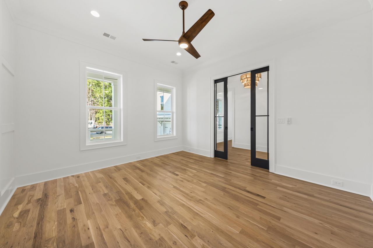 3893 Summerton Street Photo 7