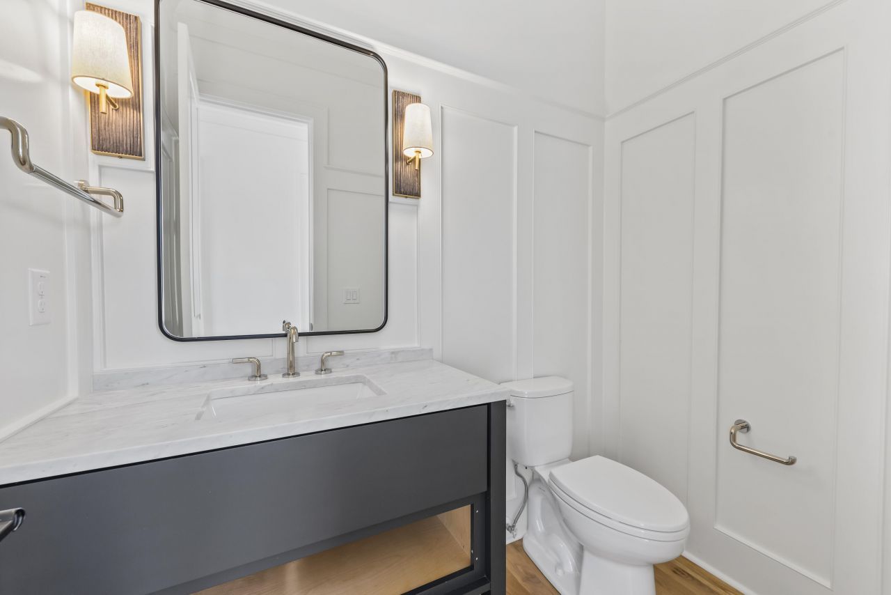 3893 Summerton Street Photo 8