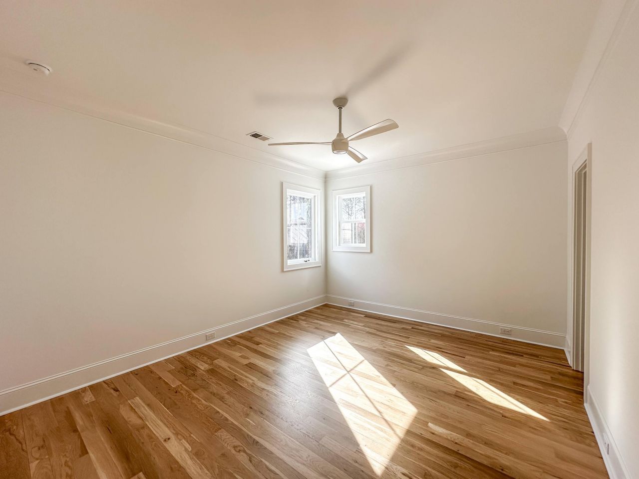 3889 Summerton Street Photo 39