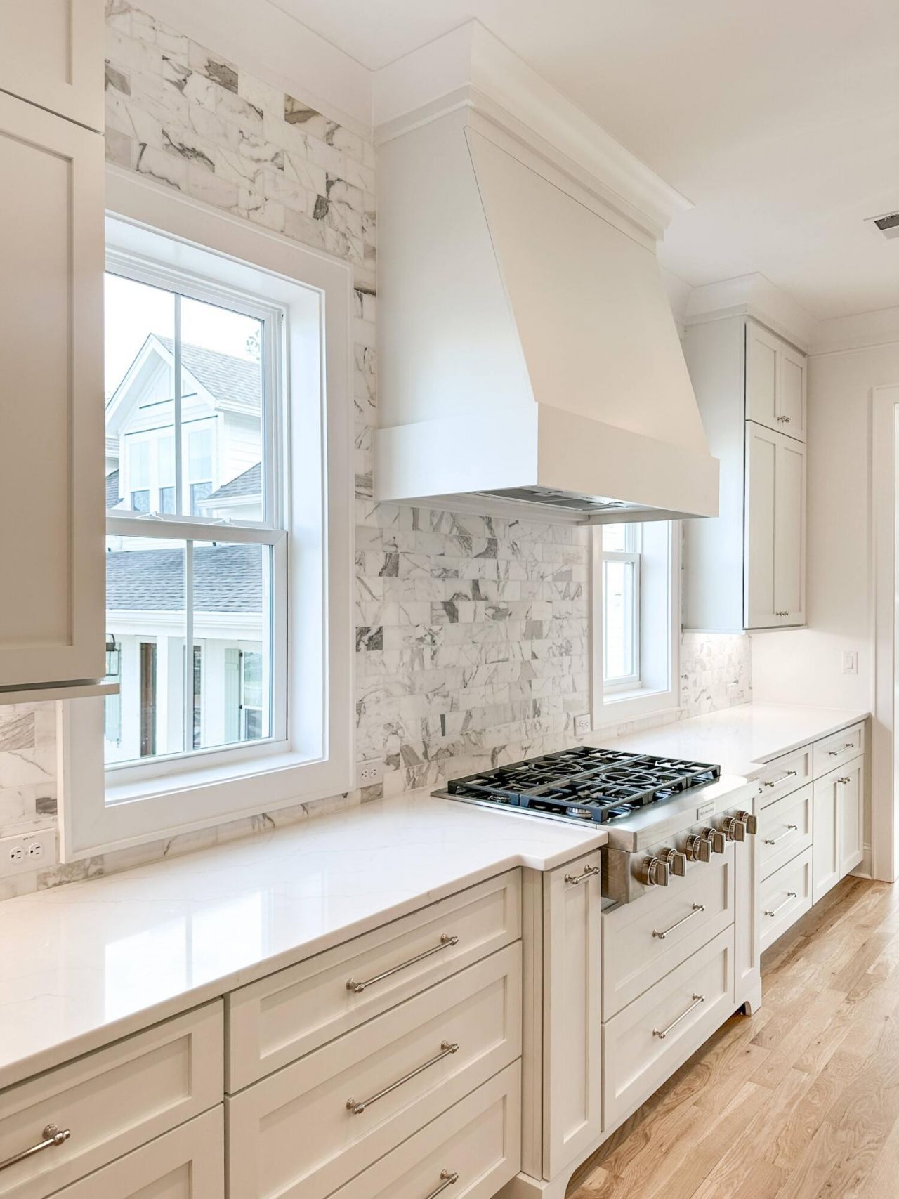 3889 Summerton Street Photo 7