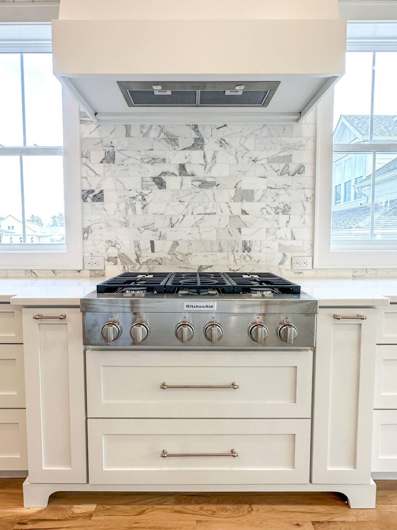 3889 Summerton Street Photo 9