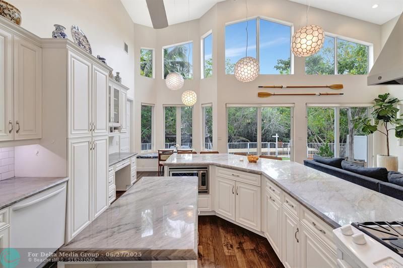 216 SE 10th St, Fort Lauderdale, FL 33316 Photo