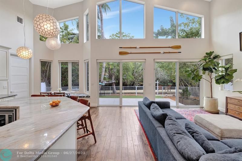 216 SE 10th St, Fort Lauderdale, FL 33316 Photo