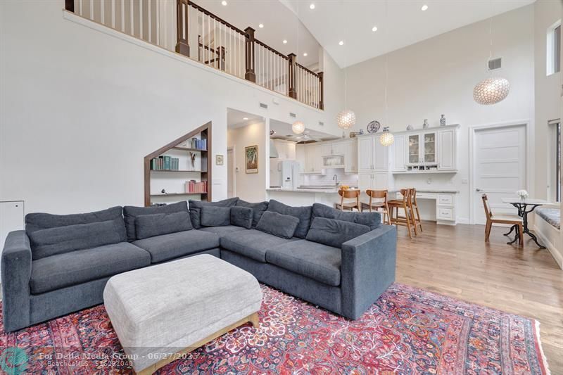 216 SE 10th St, Fort Lauderdale, FL 33316 Photo