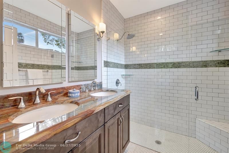 216 SE 10th St, Fort Lauderdale, FL 33316 Photo