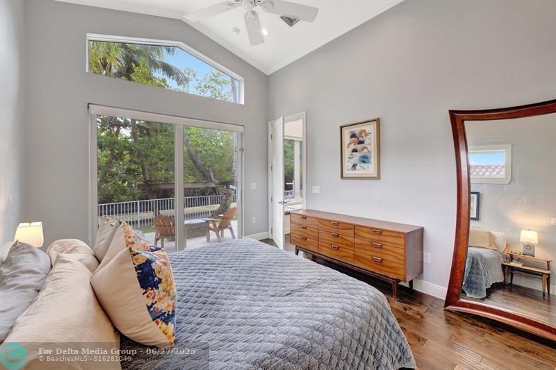 216 SE 10th St, Fort Lauderdale, FL 33316 Photo