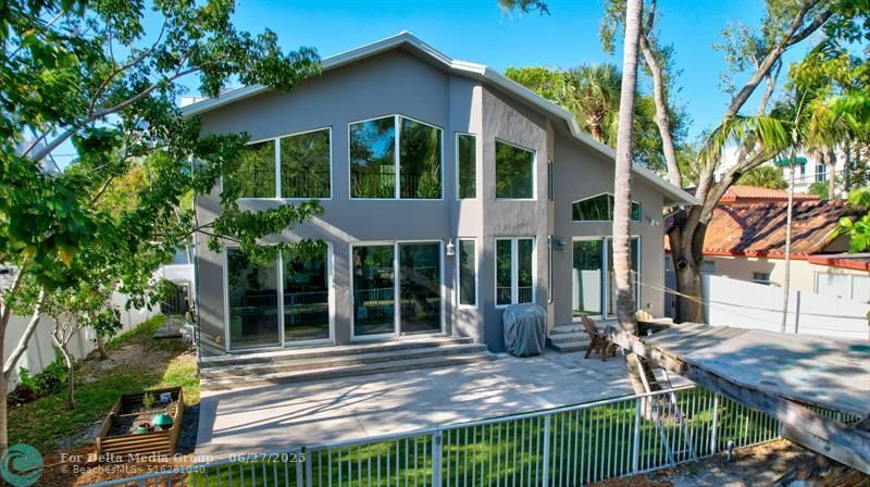 216 SE 10th St, Fort Lauderdale, FL 33316 Photo