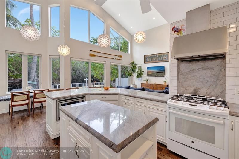 216 SE 10th St, Fort Lauderdale, FL 33316 Photo