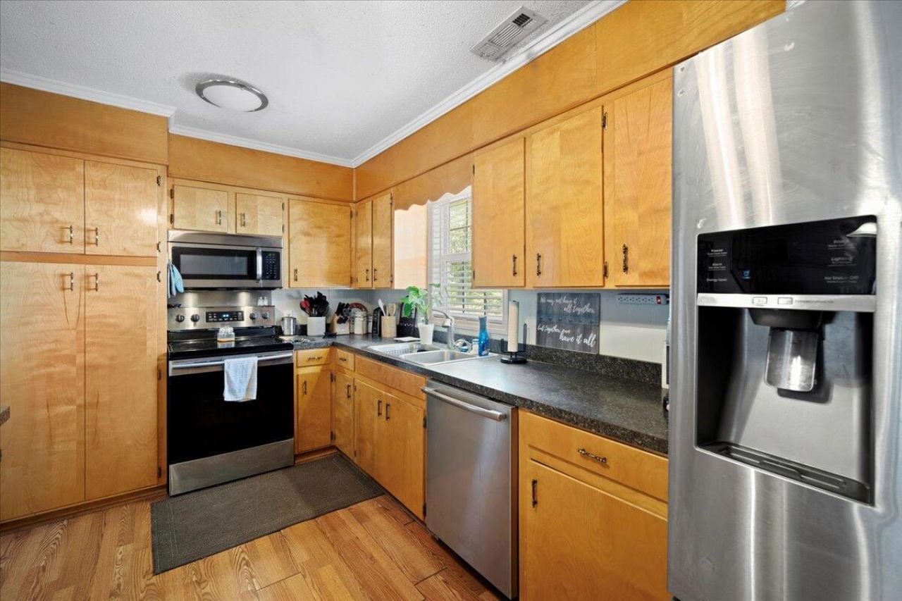 273 Belvedere Drive Photo 13