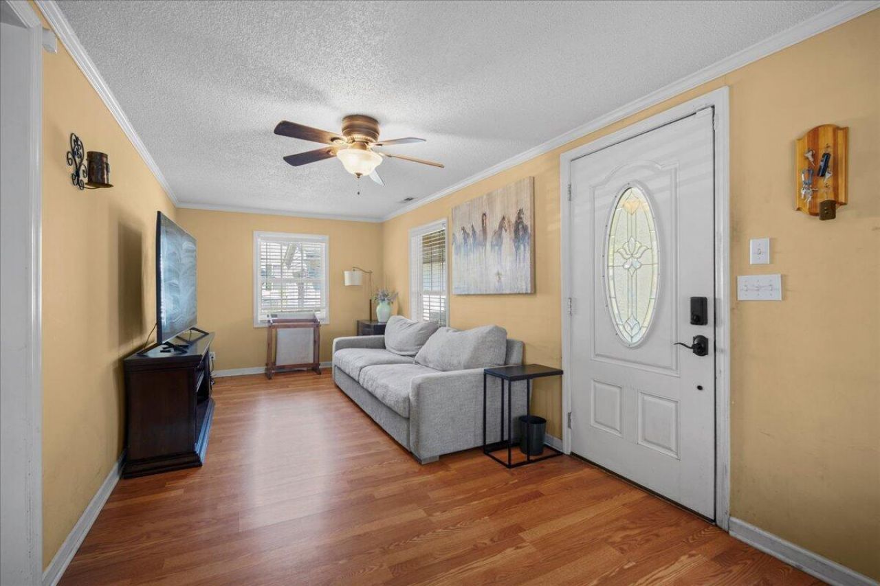 273 Belvedere Drive Photo 7