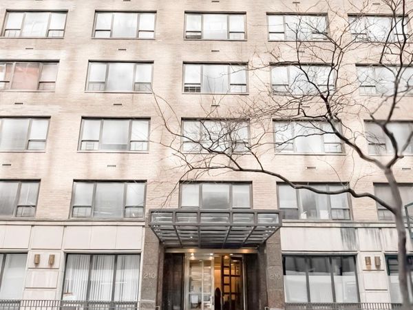 210 E 47th Street, Unit 7D, New York (Manhattan), NY 10017