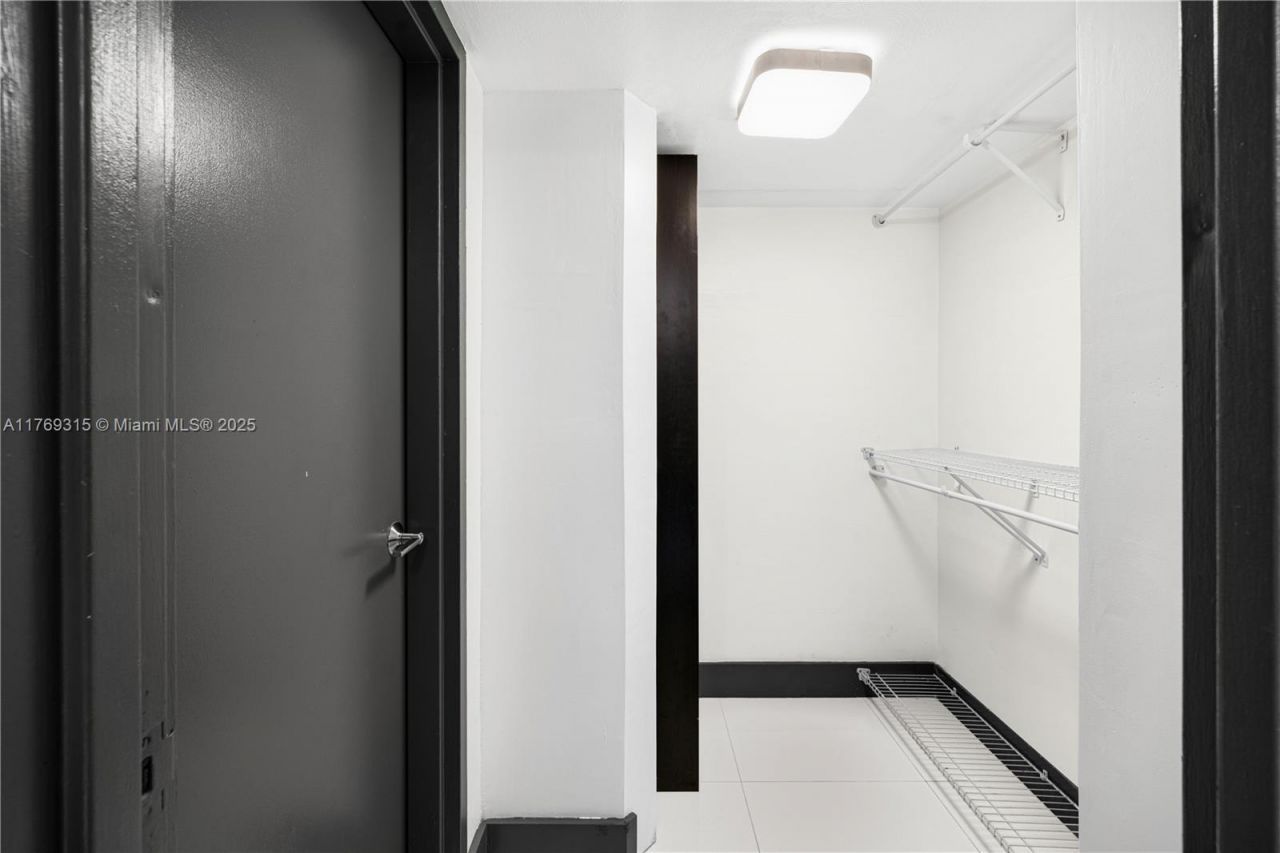 3301 NE 5th Ave, Unit 1212, Miami, FL 33137 Photo