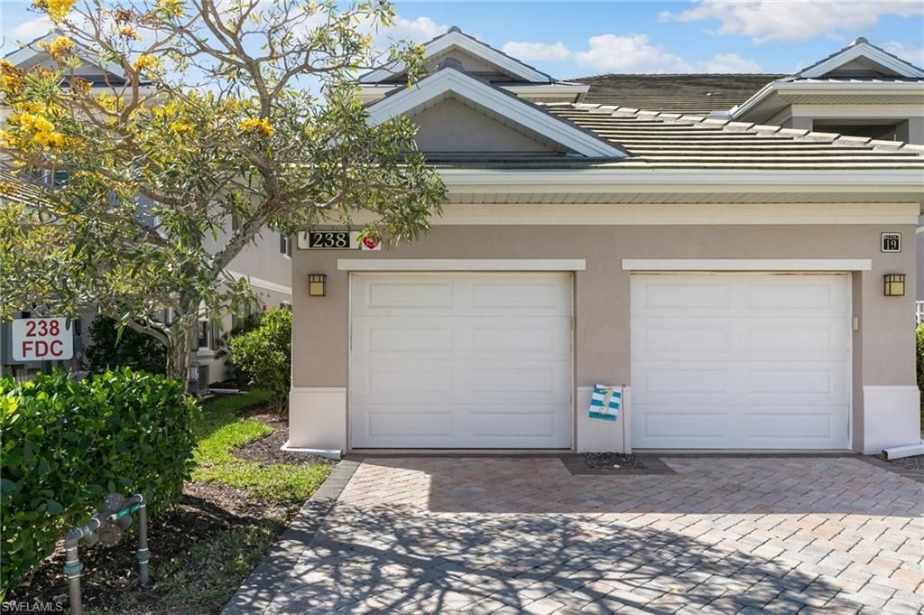 238 Indies Dr E, Unit 101, Naples, FL 34114 Photo