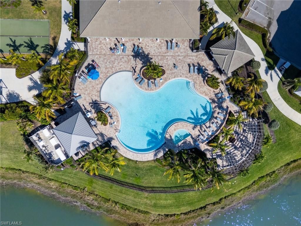 238 Indies Dr E, Unit 101, Naples, FL 34114 Photo