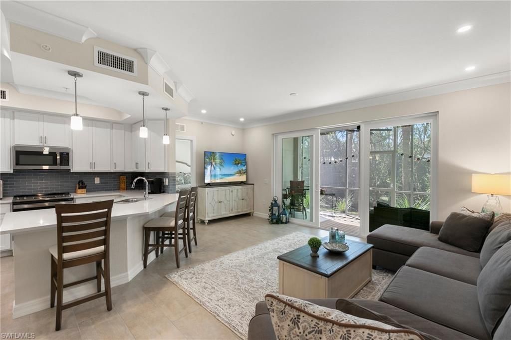 238 Indies Dr E, Unit 101, Naples, FL 34114 Photo