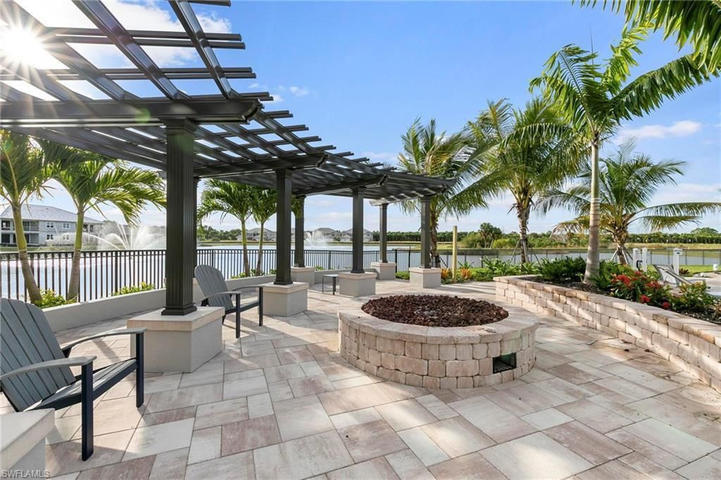 238 Indies Dr E, Unit 101, Naples, FL 34114 Photo