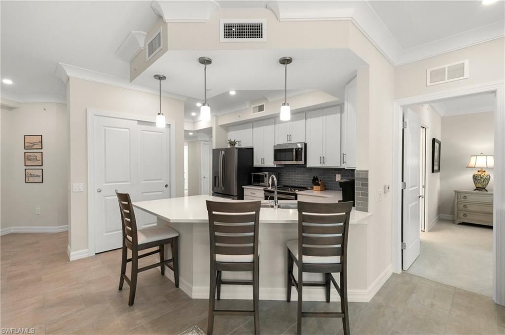 238 Indies Dr E, Unit 101, Naples, FL 34114 Photo