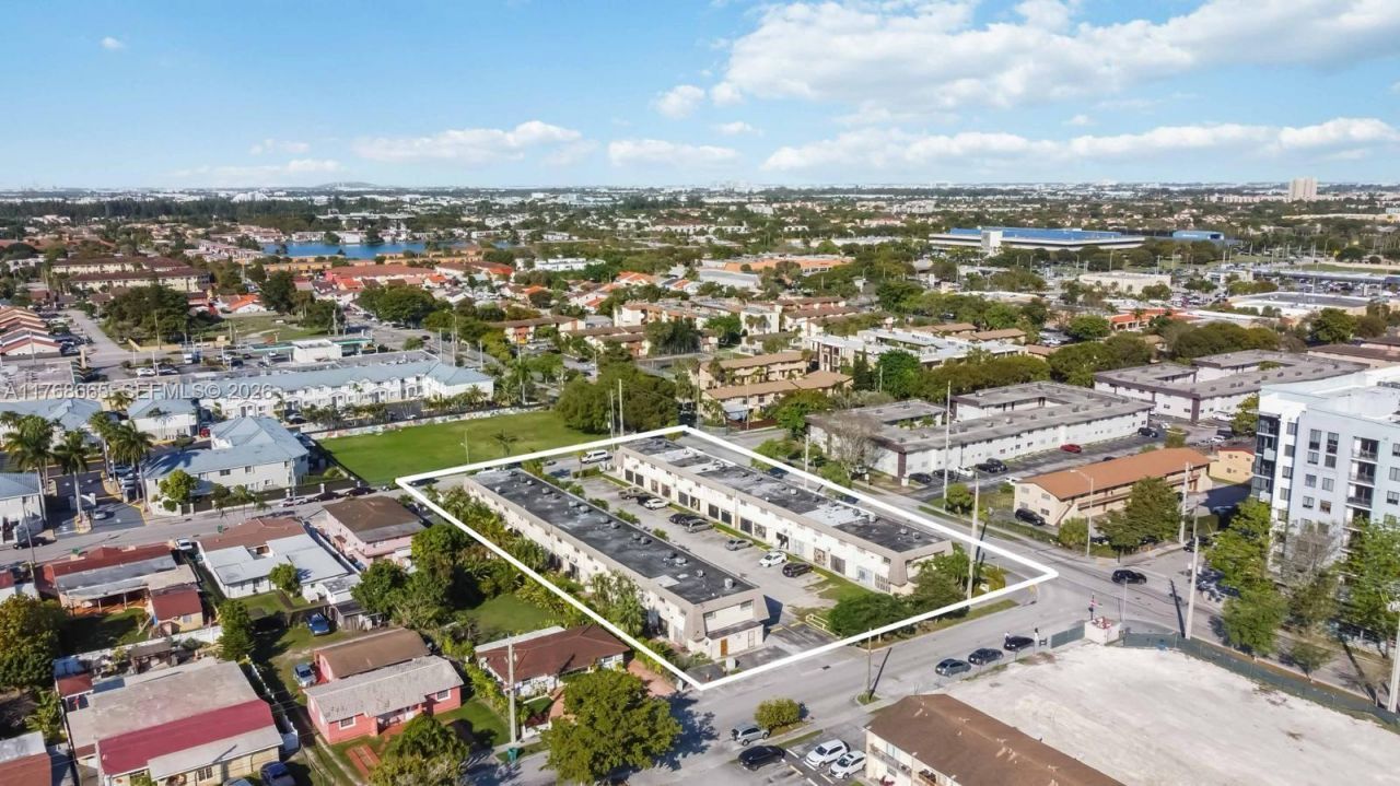 10904 SW 2nd, Sweetwater, FL 33174 Photo