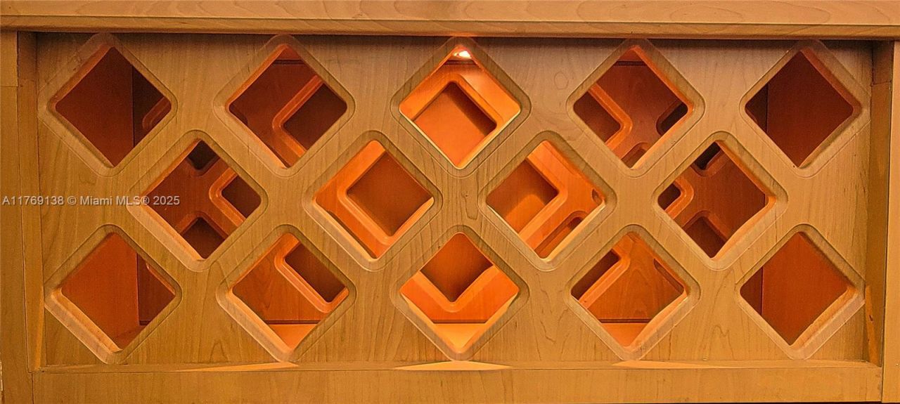 14241 Memorial Hwy, Unit 9F, Miami, FL 33161 Photo