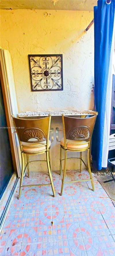 14241 Memorial Hwy, Unit 9F, Miami, FL 33161 Photo