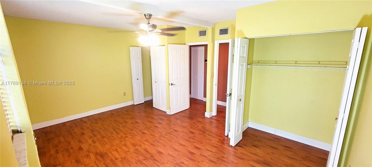 14241 Memorial Hwy, Unit 9F, Miami, FL 33161 Photo