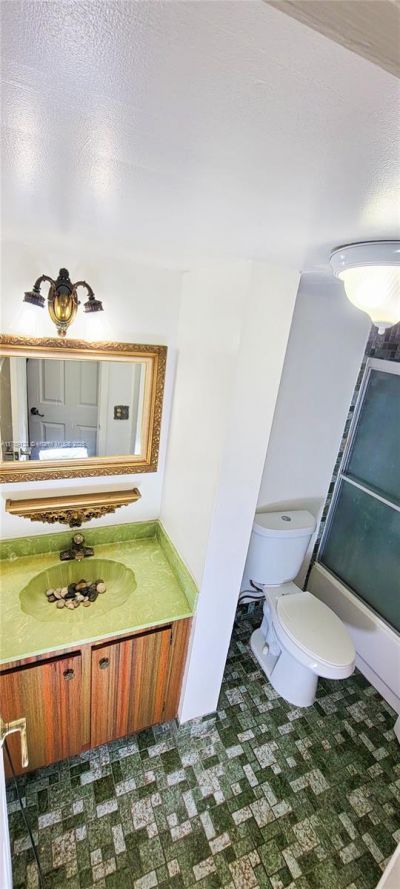 14241 Memorial Hwy, Unit 9F, Miami, FL 33161 Photo