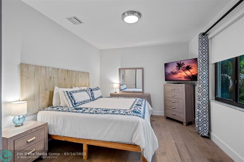 605 NE 15th Avenue, Fort Lauderdale, FL 33304 Photo