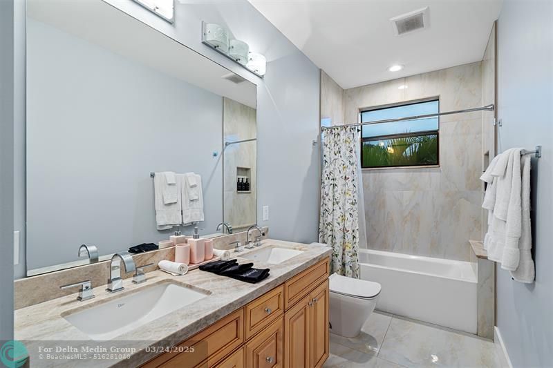 605 NE 15th Avenue, Fort Lauderdale, FL 33304 Photo