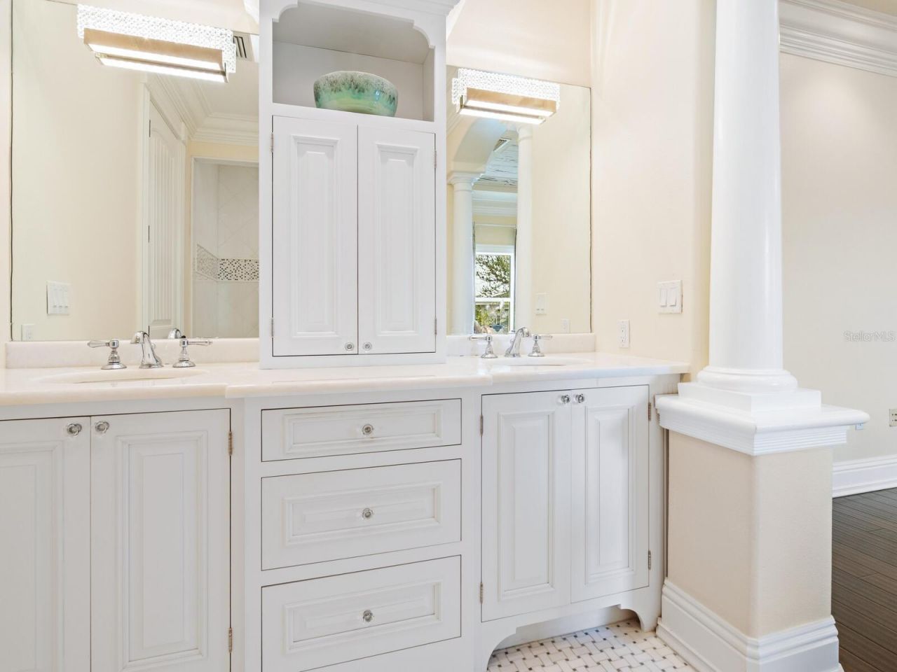 4129 Roberts Point Circle, Sarasota, FL 34242 Photo