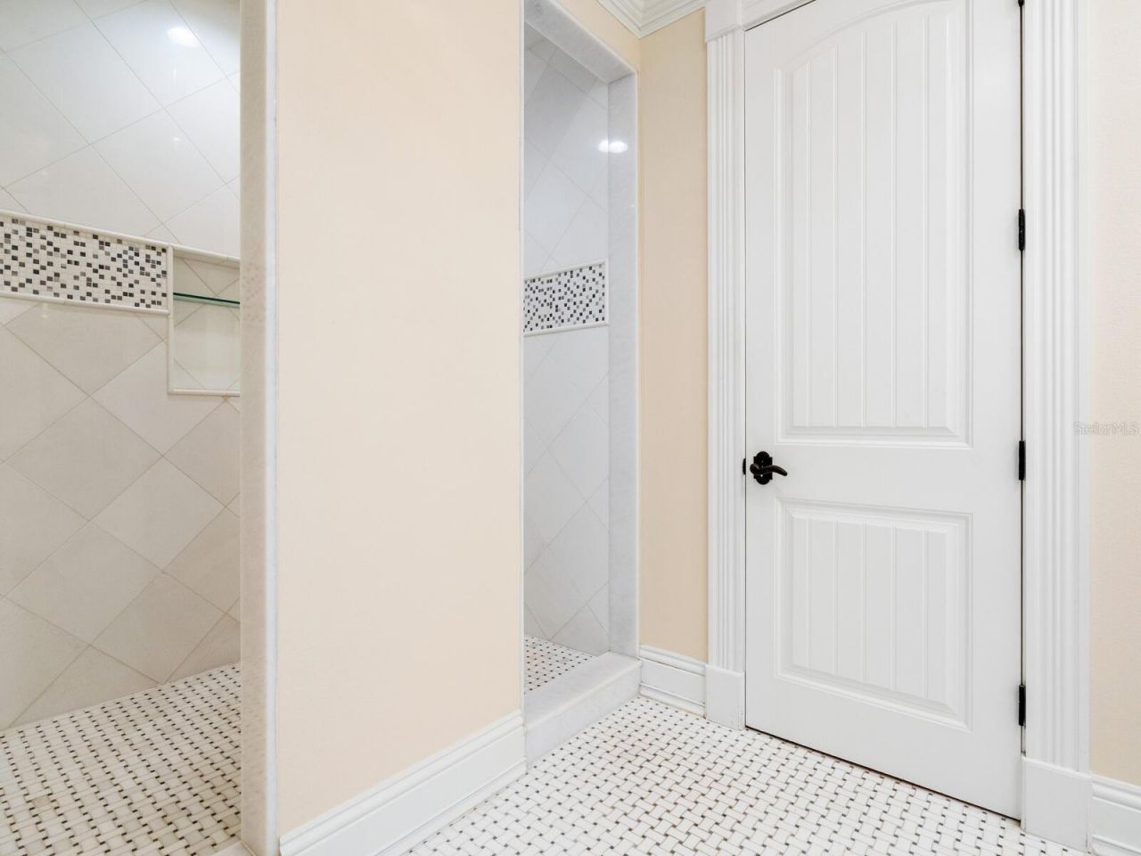 4129 Roberts Point Circle, Sarasota, FL 34242 Photo