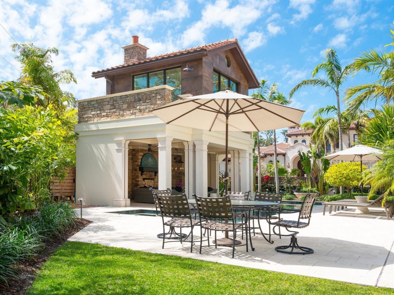 4129 Roberts Point Circle, Sarasota, FL 34242 Photo