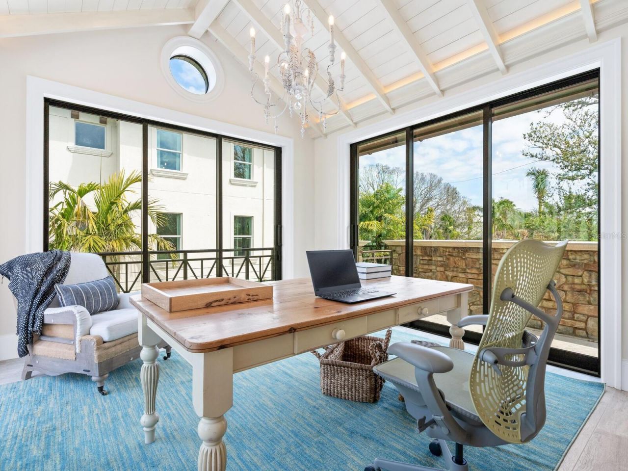 4129 Roberts Point Circle, Sarasota, FL 34242 Photo