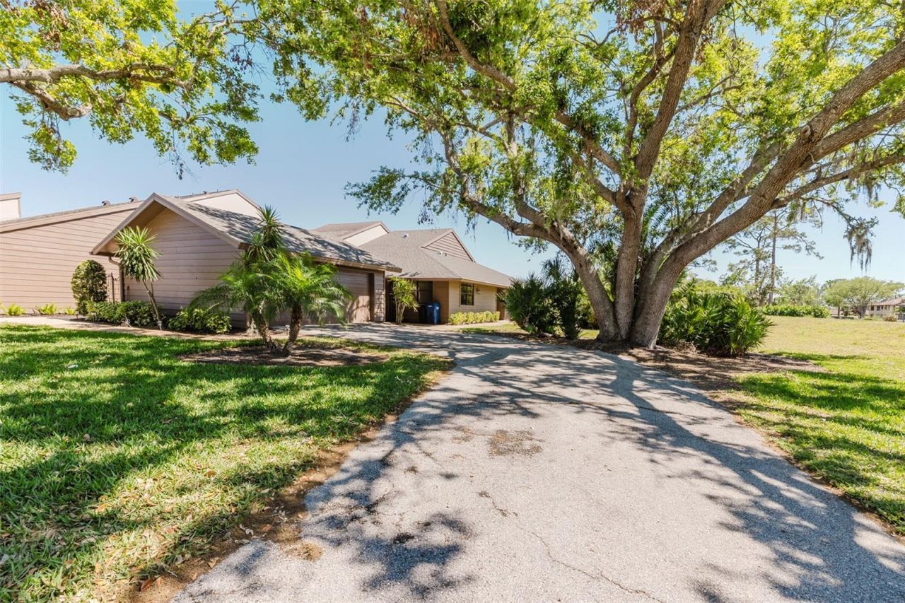 5604 Doral Drive, Sarasota, FL 34243 Photo