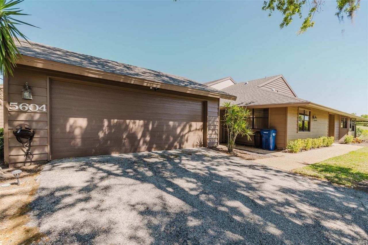 5604 Doral Drive, Sarasota, FL 34243 Photo