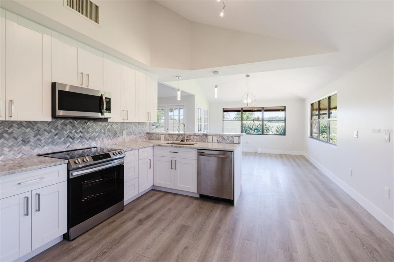 5604 Doral Drive, Sarasota, FL 34243 Photo