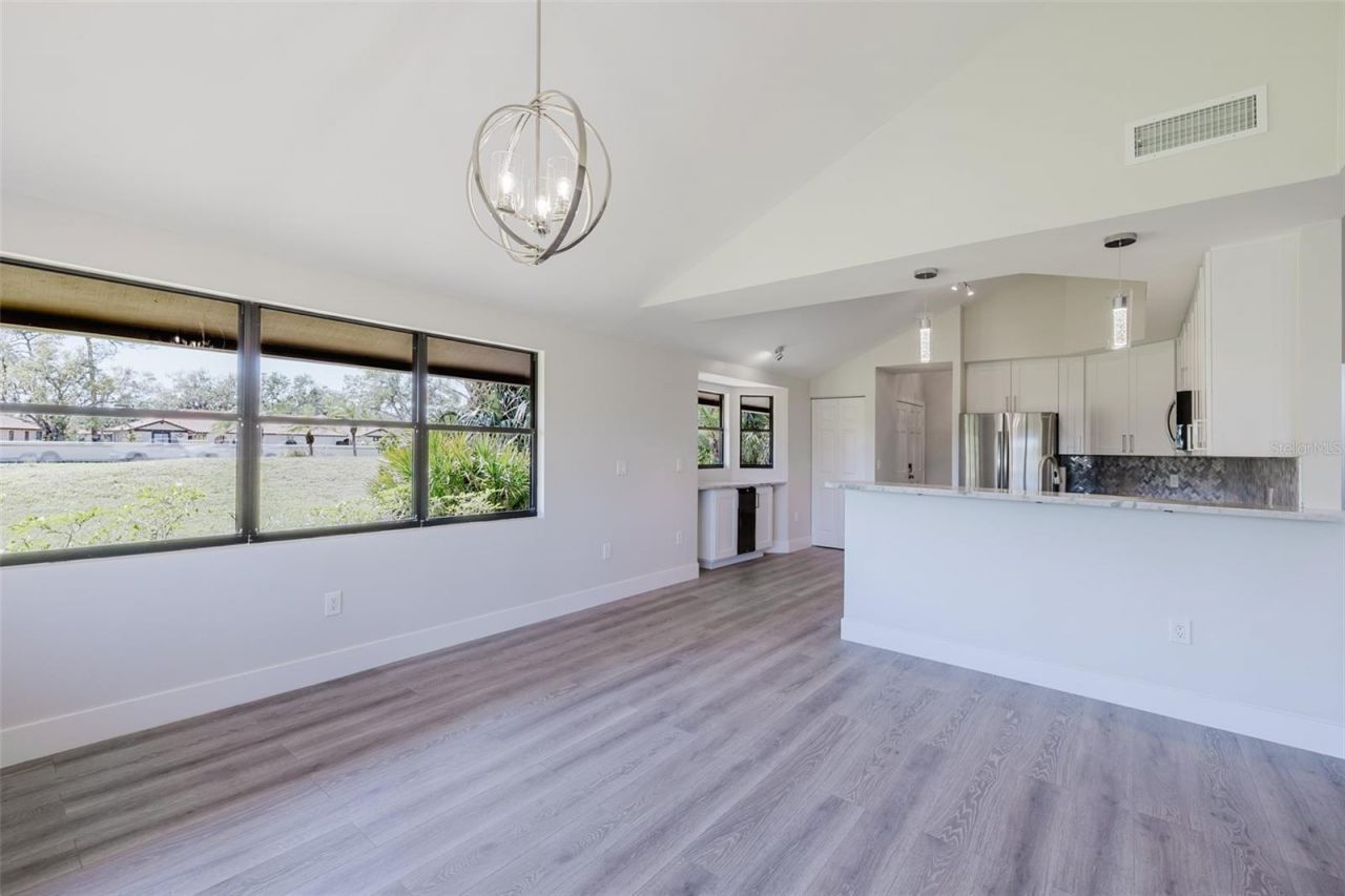 5604 Doral Drive, Sarasota, FL 34243 Photo