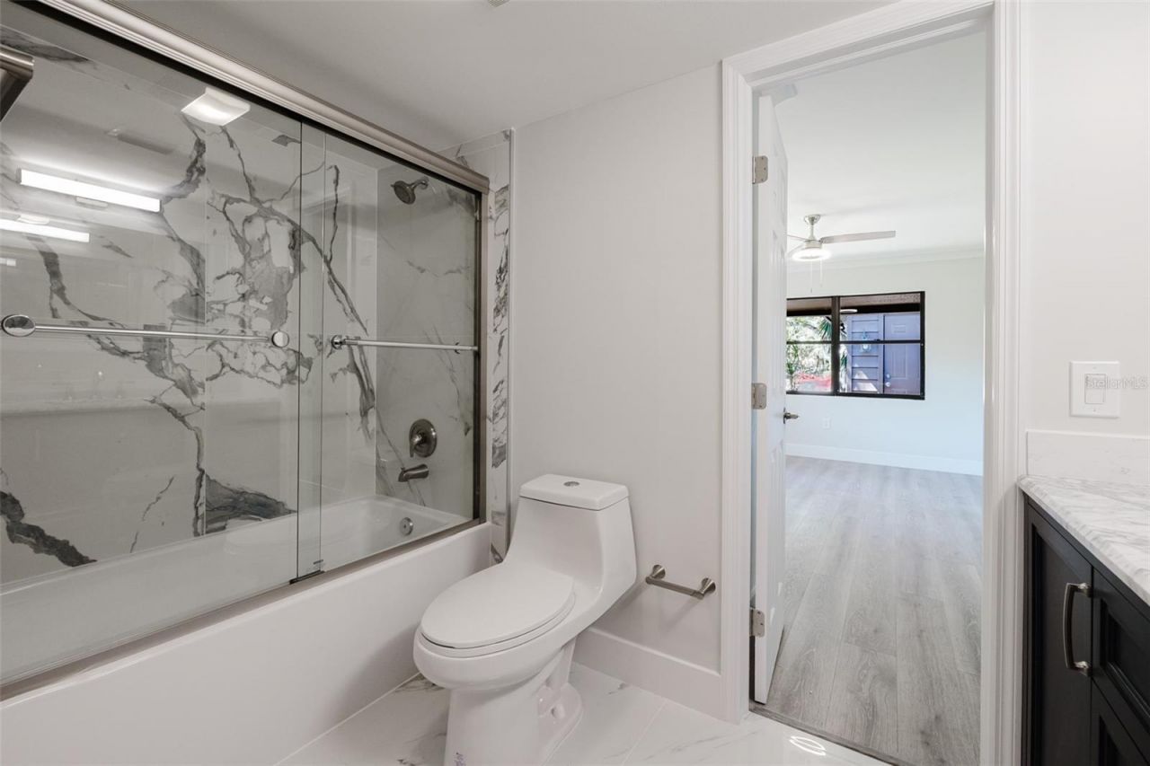 5604 Doral Drive, Sarasota, FL 34243 Photo