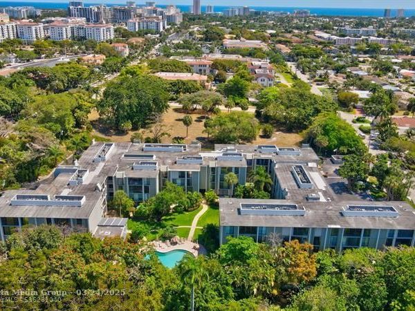 501 SW 11th Pl, Unit 403, Boca Raton, FL 33432