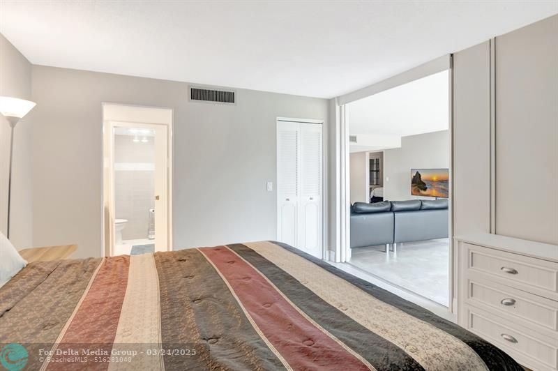 501 SW 11th Pl, Unit 403, Boca Raton, FL 33432 Photo