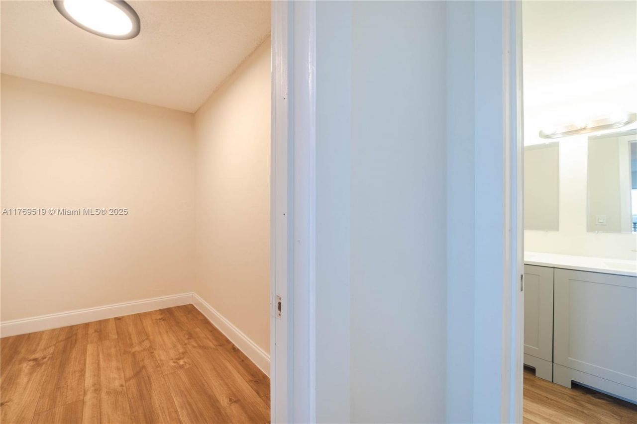 3301 Spanish Moss Ter, Unit 802, Lauderhill, FL 33319 Photo