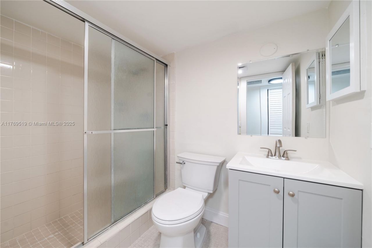 3301 Spanish Moss Ter, Unit 802, Lauderhill, FL 33319 Photo