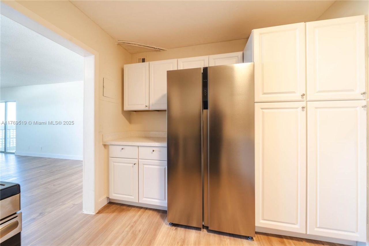 3301 Spanish Moss Ter, Unit 802, Lauderhill, FL 33319 Photo