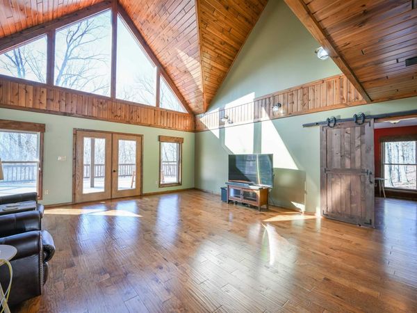 576 Ridgeway Road, Sugar Tree, TN 38380