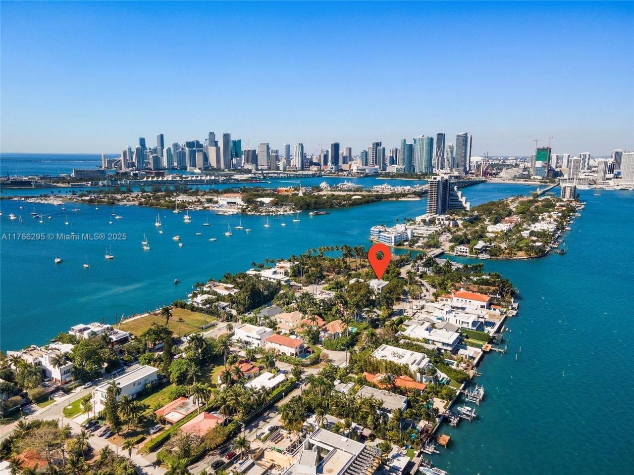 1250 N Venetian Way, Miami, FL 33139 Photo