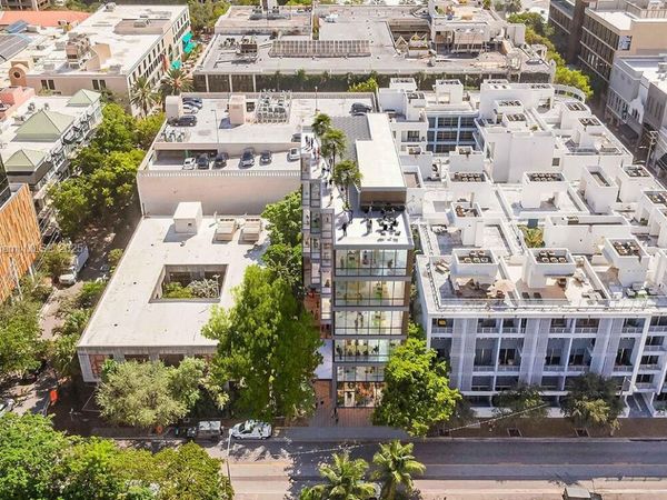 2940 Oak Ave, Miami, FL 33133